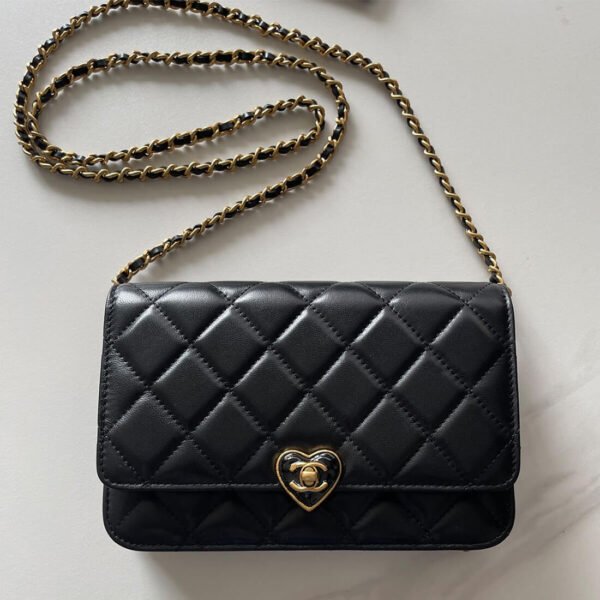 High Quality Copy Chanel Small Wallet Crossbody Bag​ AP3285