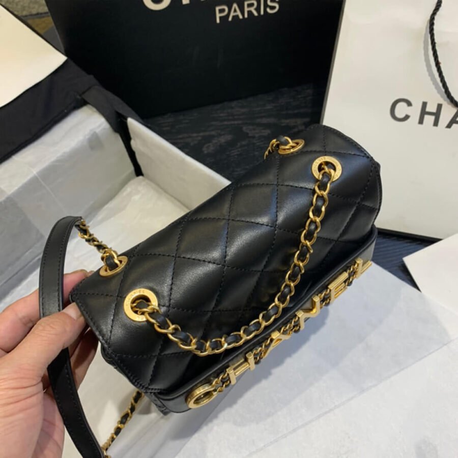 Chanel Quilted Shoulder Bag High Quality Replica AS1490