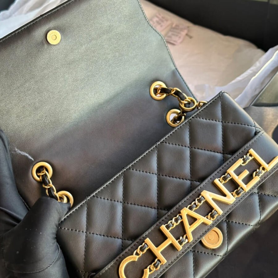 Chanel Quilted Shoulder Bag High Quality Replica AS1490