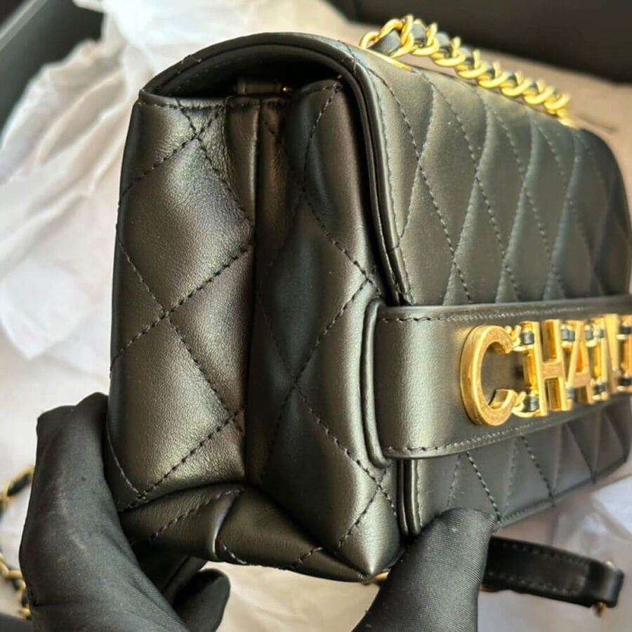 Chanel Quilted Shoulder Bag High Quality Replica AS1490