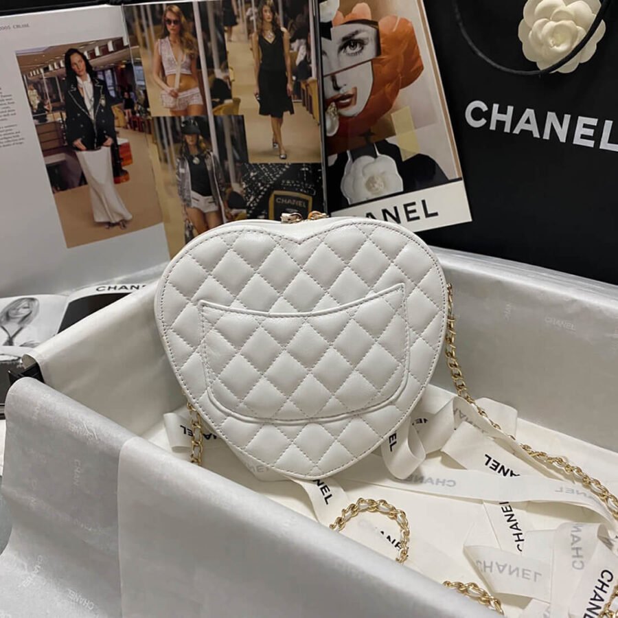 Chanel Heart Bag Lambskin Shoulder Bags Best Replica AS3191