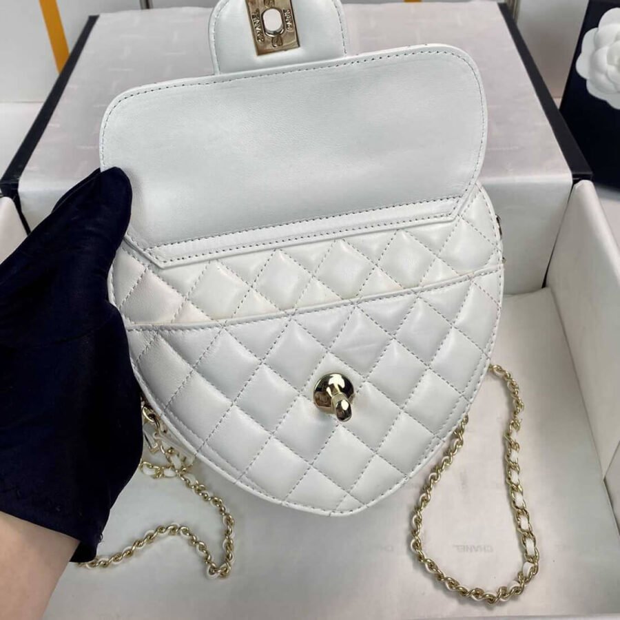 Chanel Heart Bag Lambskin Shoulder Bags Best Replica AS3191