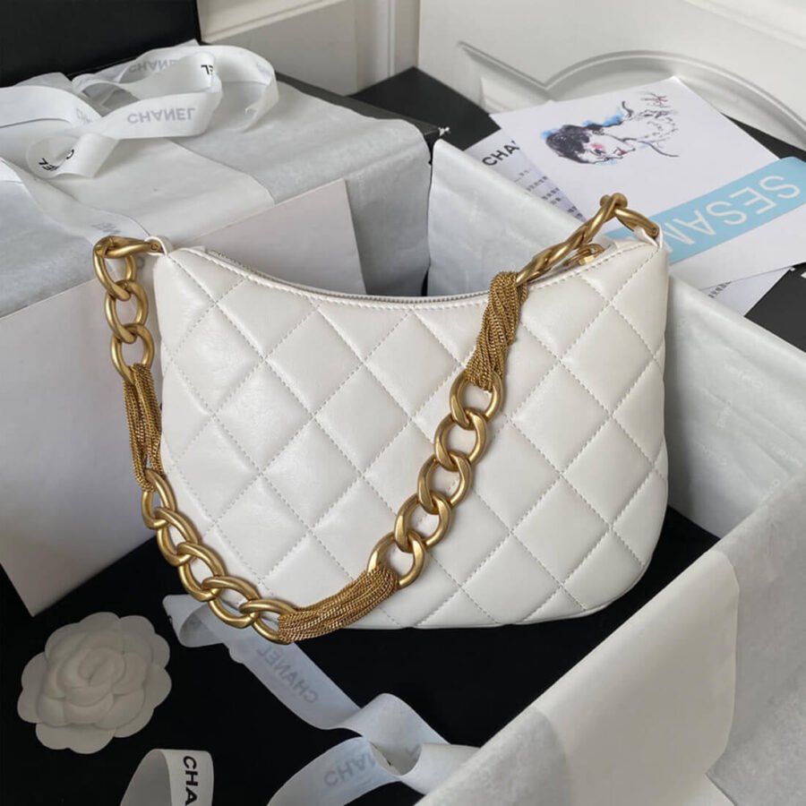 Chanel Hobo Handbag Chain Shoulder Bag Best Replica AS4220