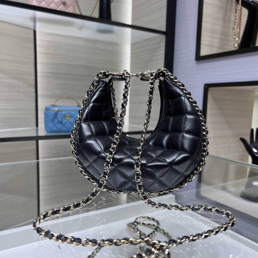 Leather Hobo Bags Chanel Small Lambskin Best Replica AS3917