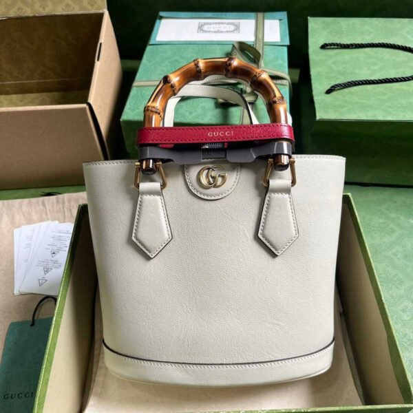 Copy Gucci Diana Handbag 750396