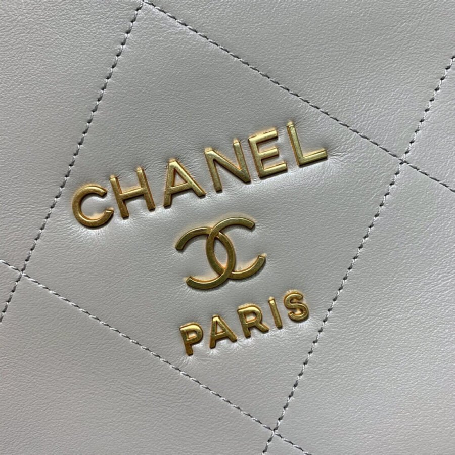 Chanel White Chain Shoulder Hand Shopping Bag AS2750