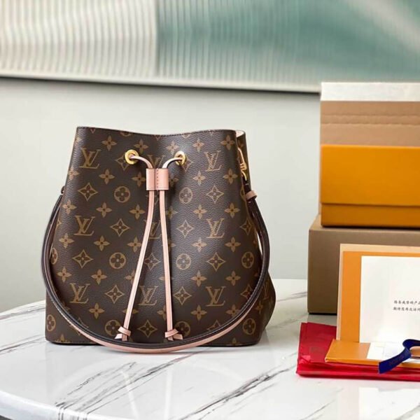 Fake Louis Vuitton Bag M44022