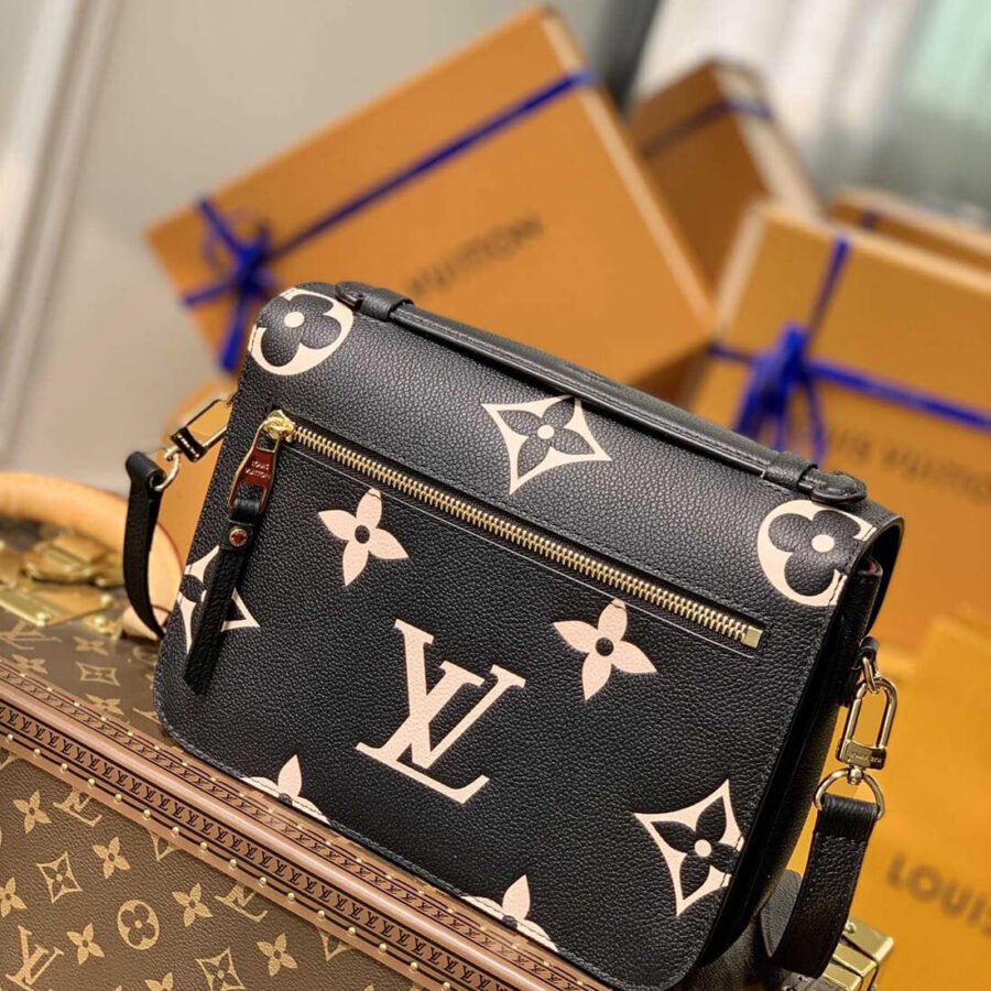 Louis Vuitton Pochette Metis Bag Monogram Replica M45773